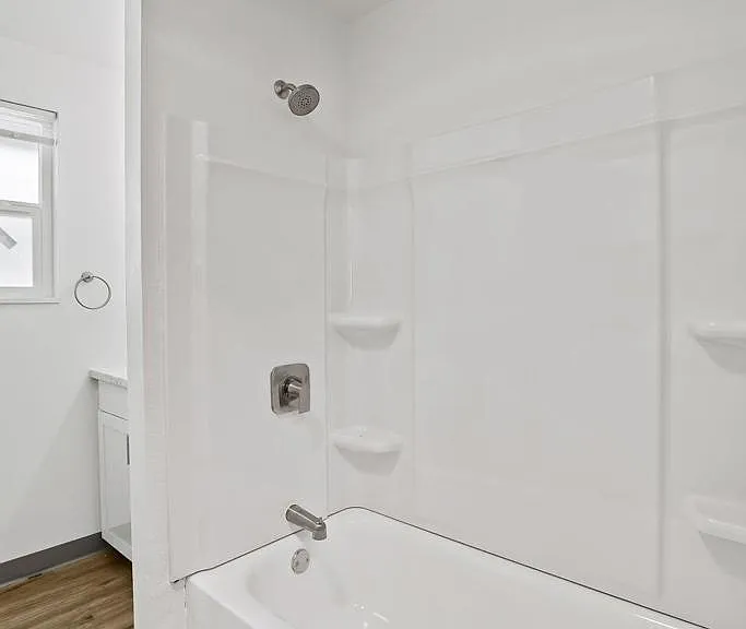 906 S 42nd Ave #D — Photo 11