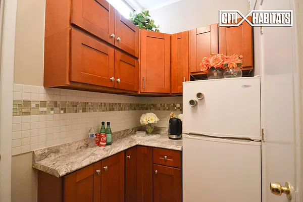 Rented by Citi Habitats | media 32