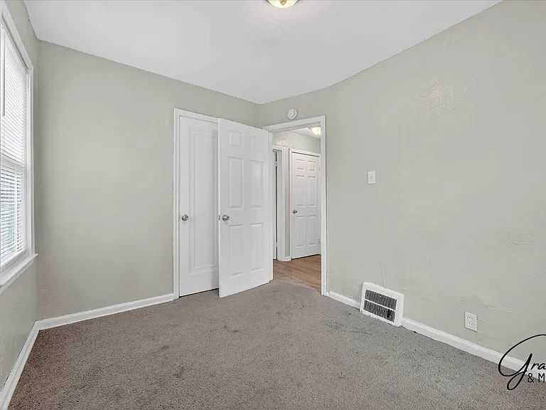 12716 Riad St — Photo 18