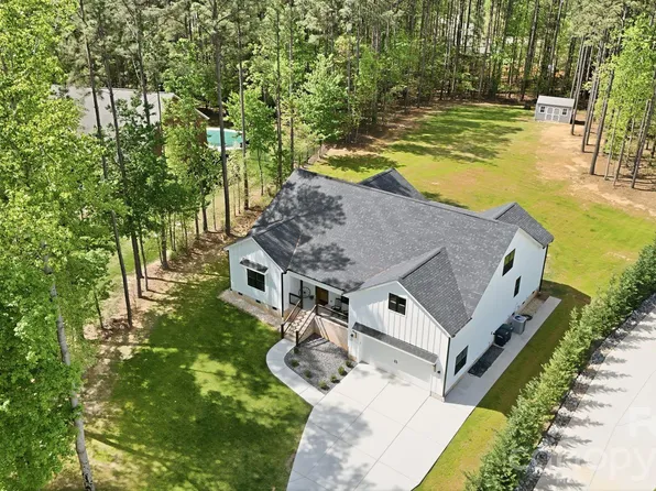 420 Stillwater Rd, Troutman, NC 28166