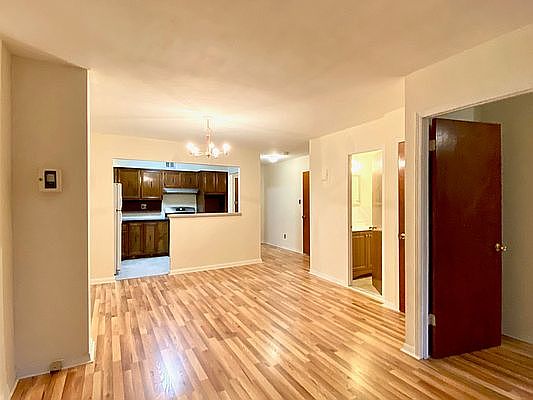 4th image of 30-33 38th St #1A