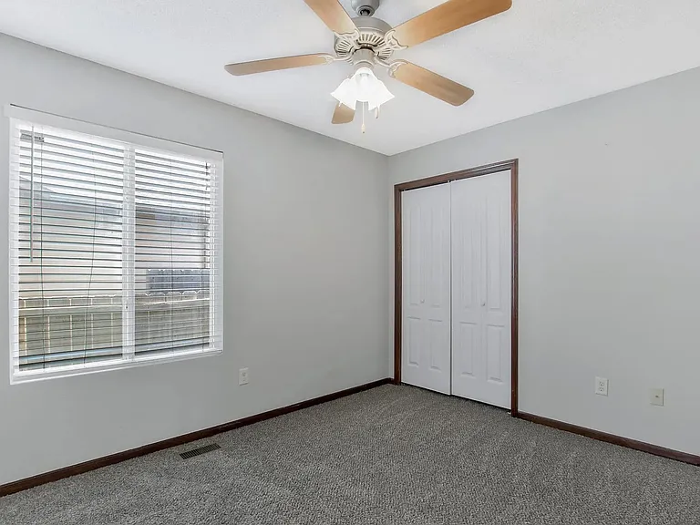 10433 E Fawn Grove Ct — Photo 14