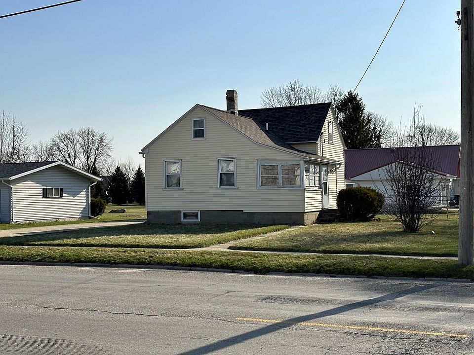 2nd image of 1235 6th St