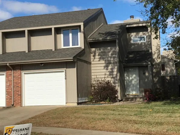 5336 SW Chelsea Ct, Topeka, KS 66604