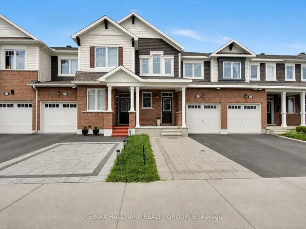 207 Willow Aster Cir, Ottawa, ON K4A 1C9