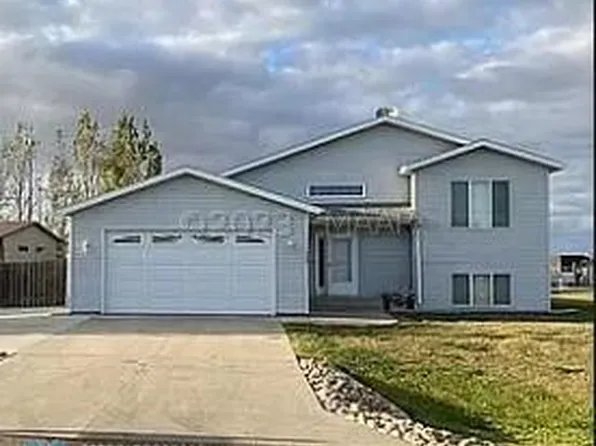 440 Lind Blvd, Harwood, ND 58042
