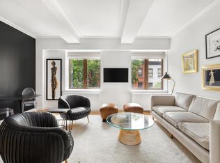 225 E 19th St #303, New York, NY 10003