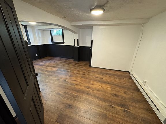 3rd image of 812 S 4th St #1/2