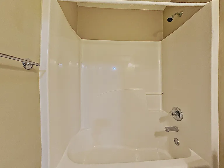 738 Mountain Laurel Dr — Photo 13