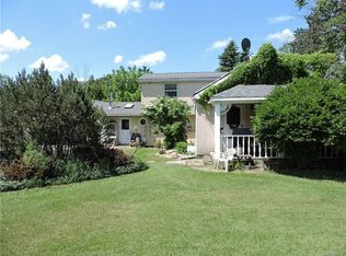 9868 New Oregon Rd, Eden, NY 14057