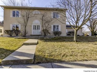 2536 Wydown Ave, Springfield, IL 62704