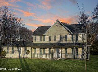 798 Frable Rd, Brodheadsville, PA 18322