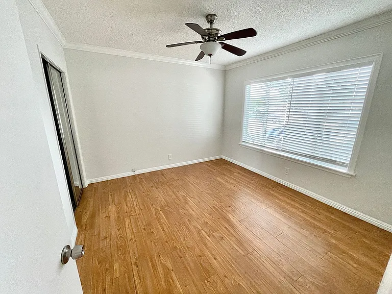 4232 Lindblade Dr — Photo 10