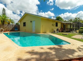9240 Honeywell Rd, Lake Worth, FL 33467