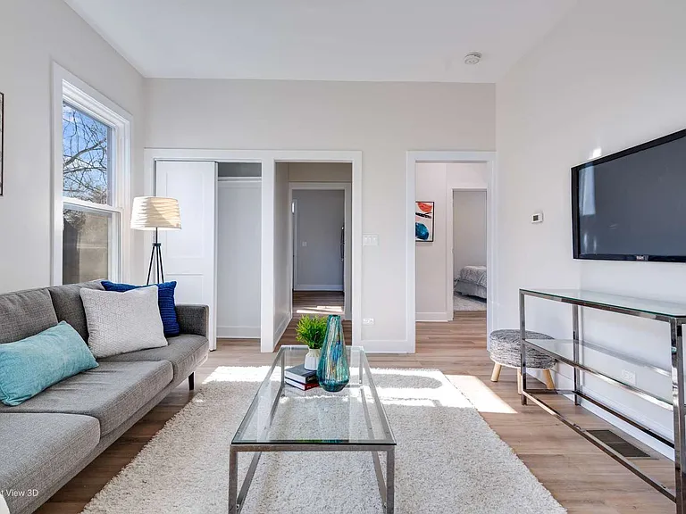1122 Sherman Ave #2 — Photo 3