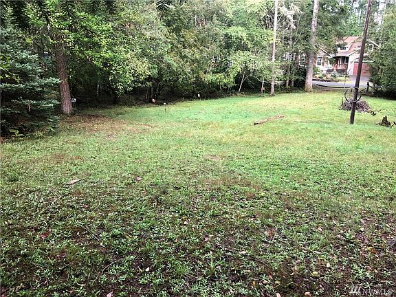 4th image of 161 E Budd Dr