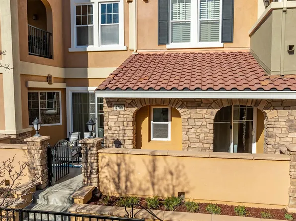 4755 Perugia St, Dublin, CA 94568