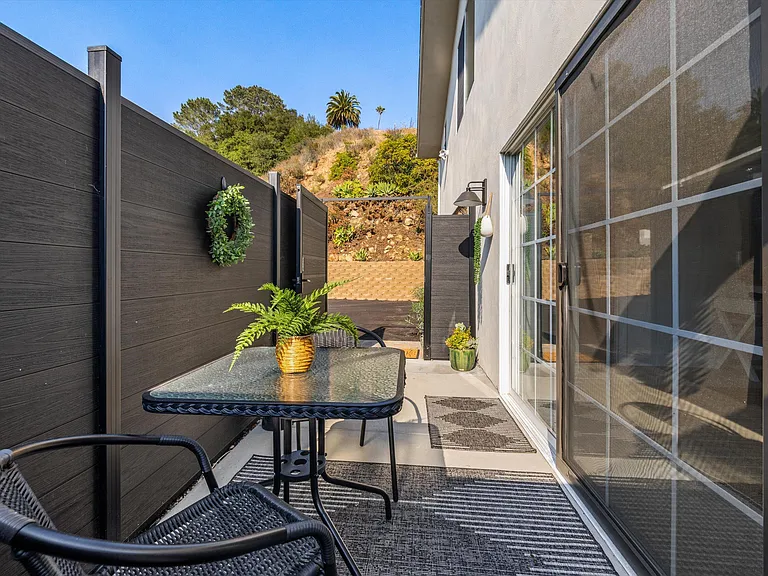 1378 Sycamore Canyon Rd — Photo 16