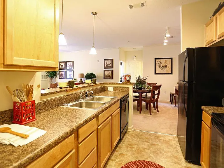 Reserve at Mill Creek — Photo 4