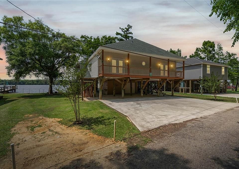 1st image of 41923 Bayou Rd