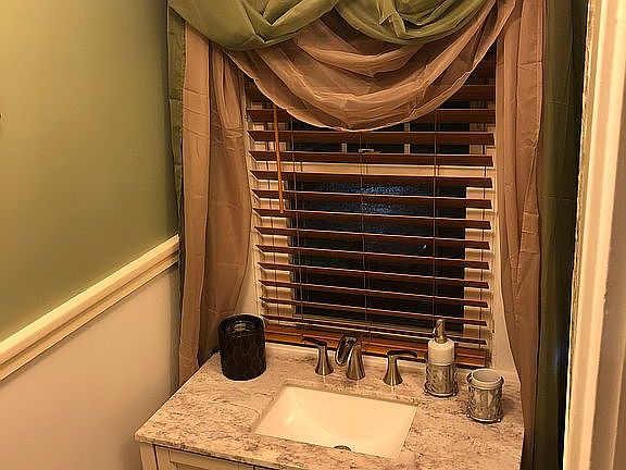 Powder room