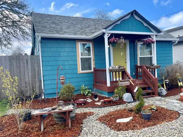 203 24th Street NE, Long Beach, WA 98631