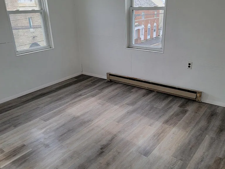 133 E Market St #2 — Photo 14