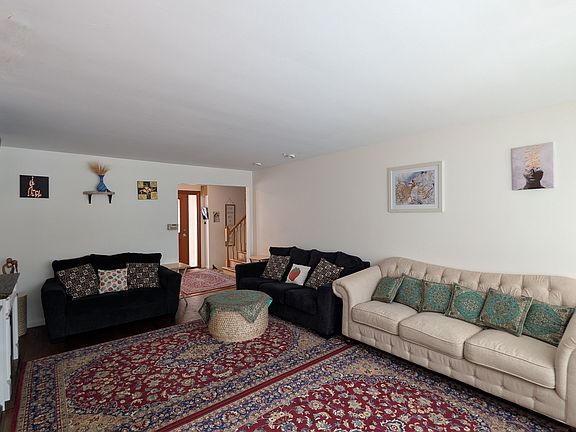 5th image of 232 Kilpatrick Ave