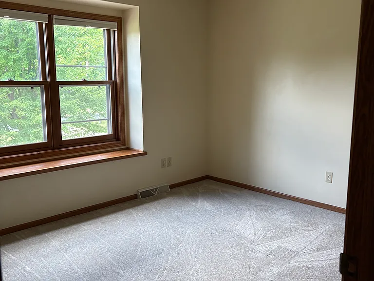 W307N5581 Anderson Rd — Photo 14