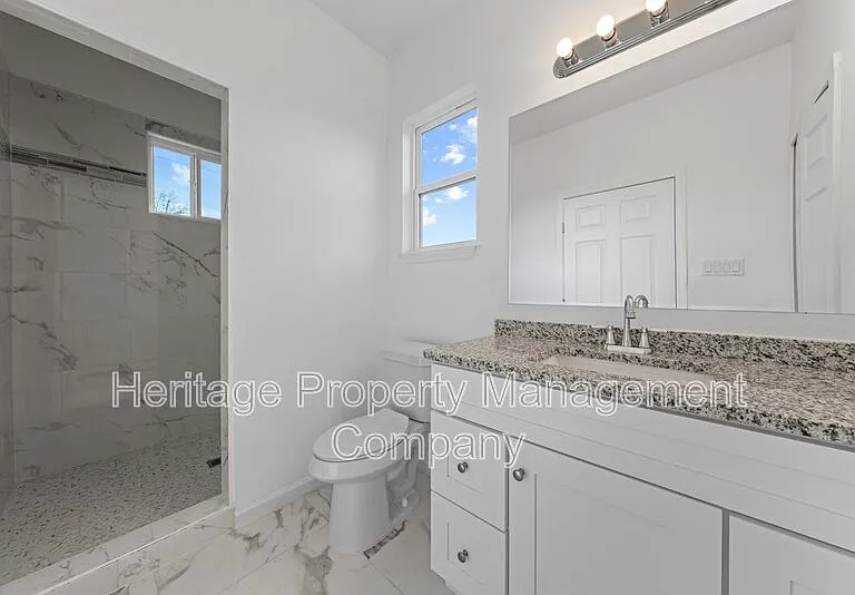 323 Gabriel #1-unit 101 — Photo 25