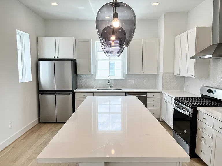 7722 Westside Villas Ln — Photo 9