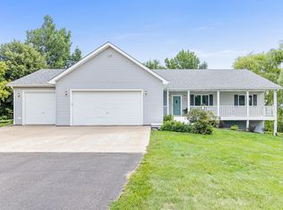 543 Trillium Ln, Hudson, WI 54016
