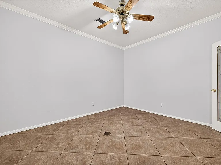 1415 Kennewick Ct — Photo 7