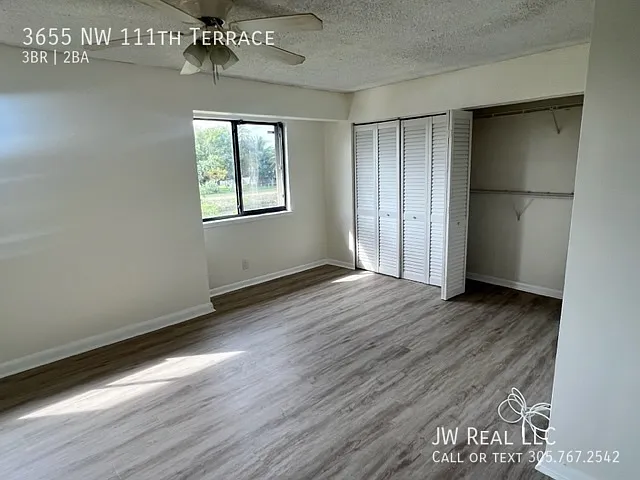 3655 NW 111th Ter — Photo 8