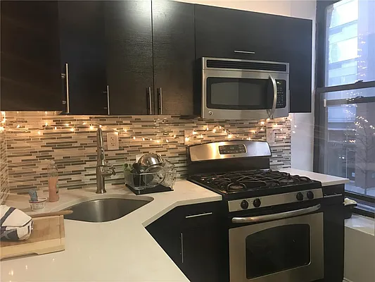 Rented by Modlin Group | media 17