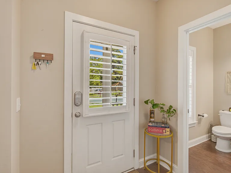21 Oak Forest Dr #B — Photo 5