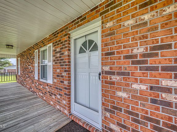 5th image of 406 Walling Dr
