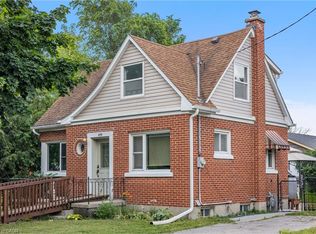 1099 Union St, Kitchener, ON N2H 6J9