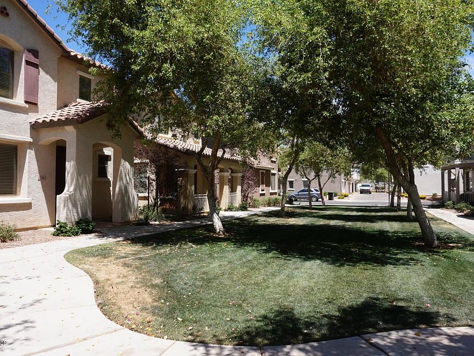 1st image of 3815 E Santa Fe Ln