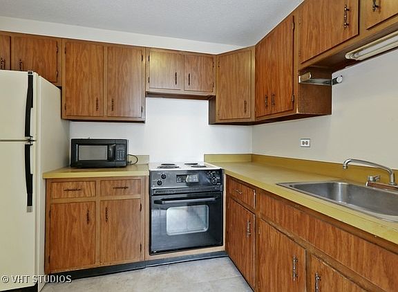 4th image of 5100 N Marine Dr APT 18J