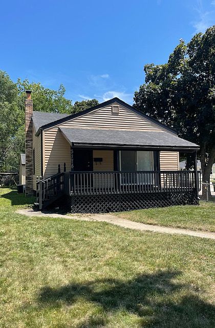 1st image of 3174 Harris St