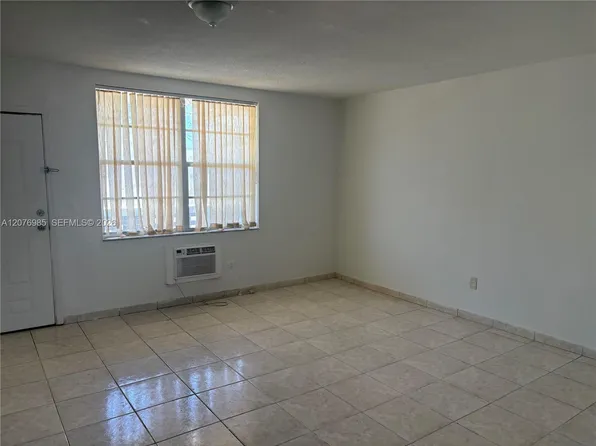 (undisclosed Address), Miami Beach, FL 33141