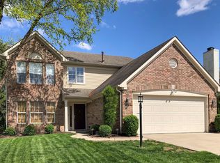 1475 Derbyshire Dr, Greenwood, IN