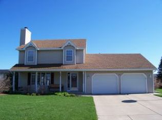 2135 Skyview St, Green Bay, WI 54311