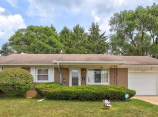 3226 S Auburn Dr, Saginaw, MI 48601