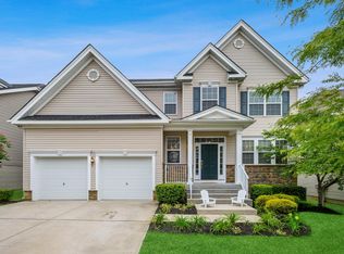 11 Feakes Dr, Middletown, NJ 07748