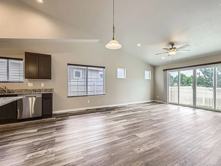 11111 Paradise Ln — Photo 6