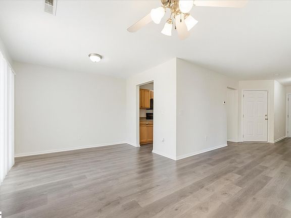 5th image of 715 Bellview Way