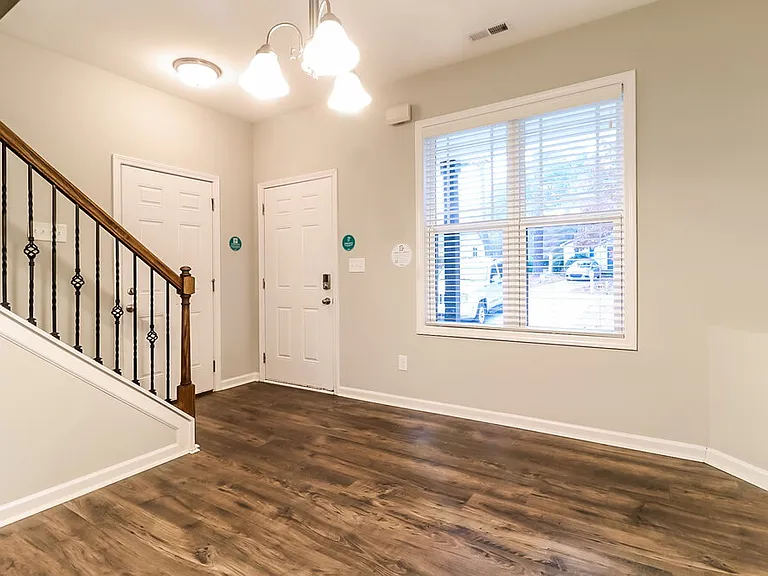 155 Oakdale Ave — Photo 6