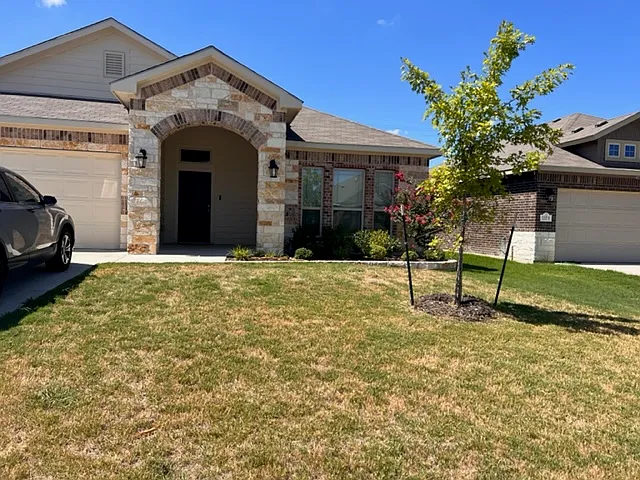 3 bed, 1722 sqft, $1,700 — Photo 3